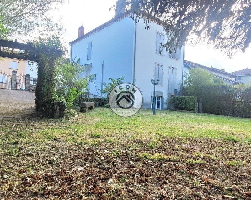 Maison de Maître de 165 m2 environ - 15 percola