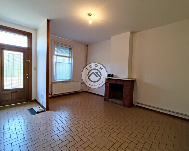 Maison 3 chambres 107 m² avec jardin – Fort potentiel - 322eeb2c-f80d-4ab2-8e2d-c2edc4937066