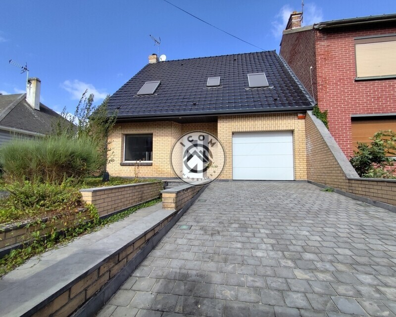 Maison familiale - B55e897f-4bbe-4238-8472-a5747c808a6e