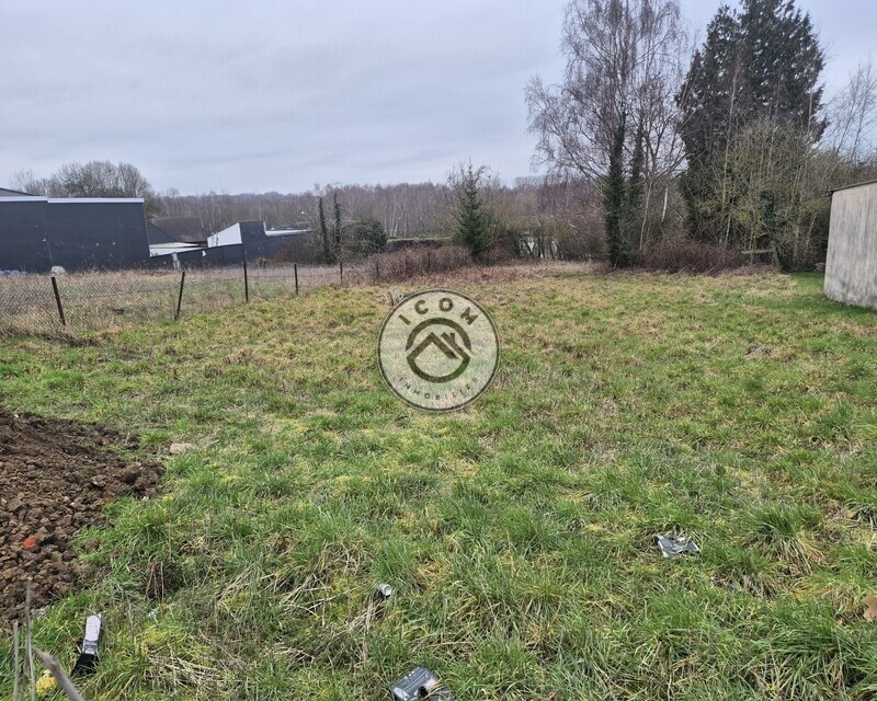 Terrain à bâtir destiné à la construction d'une maison individuelle à usage d'habitation - 20260205 113059