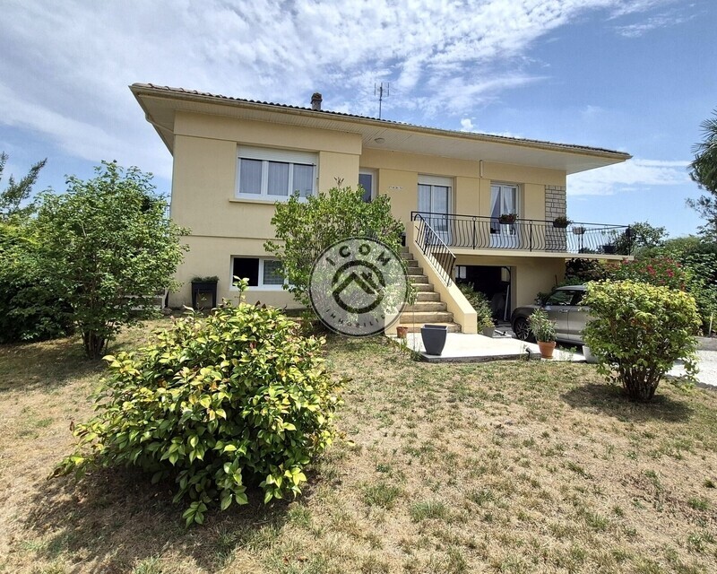 Toit gascon avec piscine et vaste sous-sol aménageable – Haut-Mauco  - 1 facade maison 1