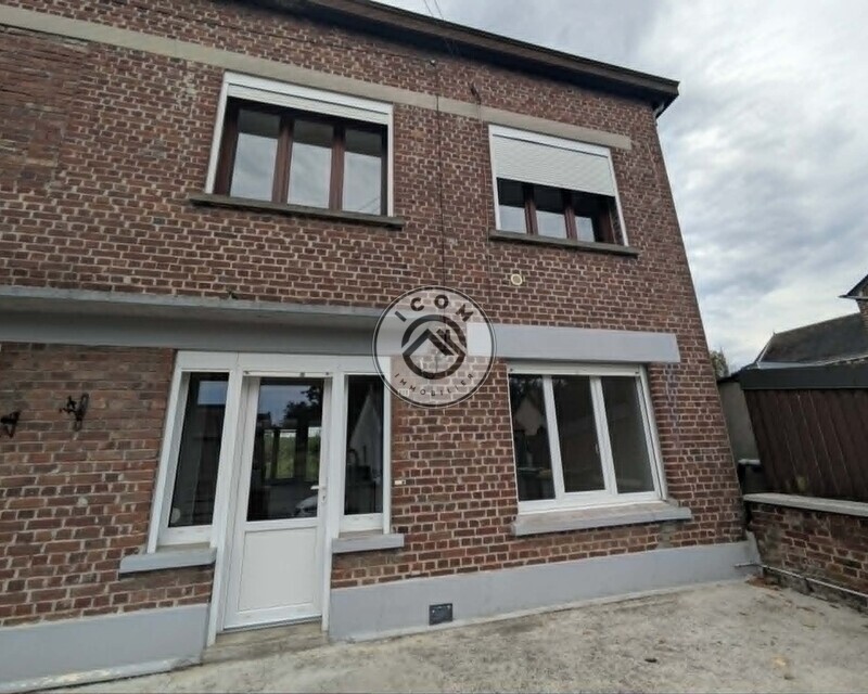 Maison semi-individuelle de 69M². - 721458e2-f186-4c70-8cdf-23e57ee5fd2b
